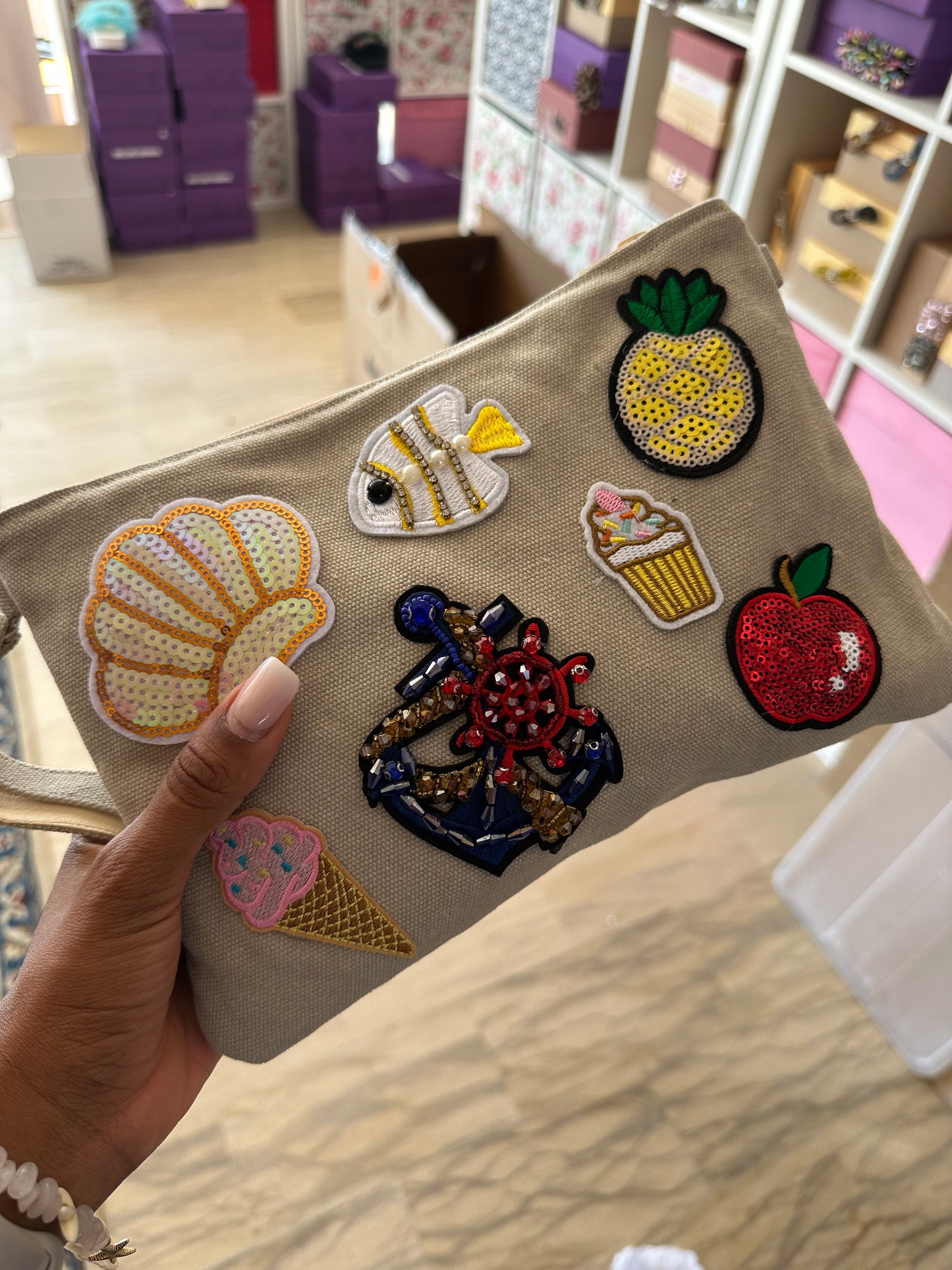 Clutch
Patch Summer Vibes