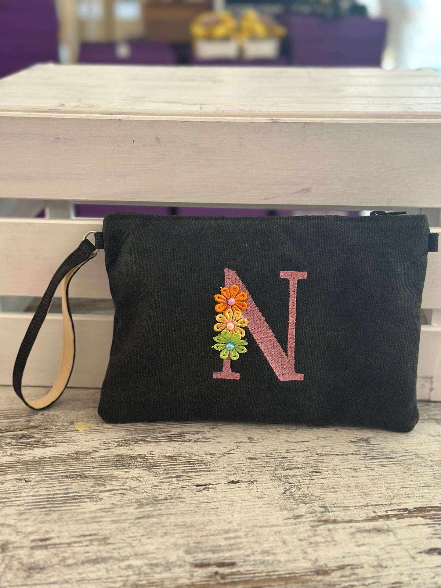 Pochette Lettera Ricamata