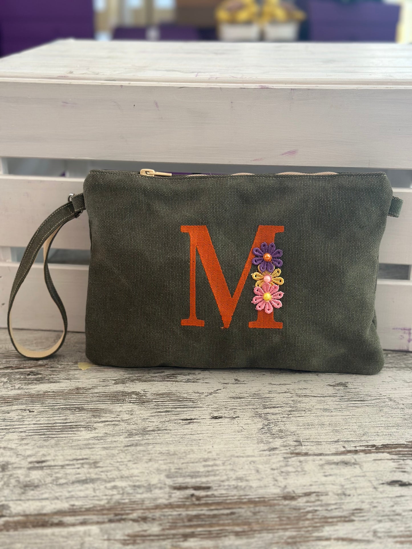 Pochette Lettera Ricamata