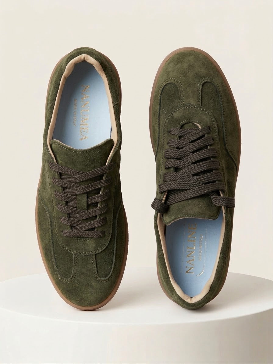 Sneaker in Camoscio