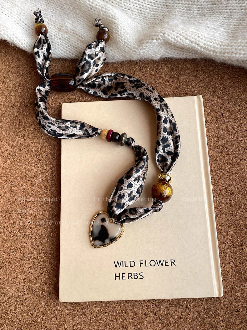 Retro leopard print scarf necklace