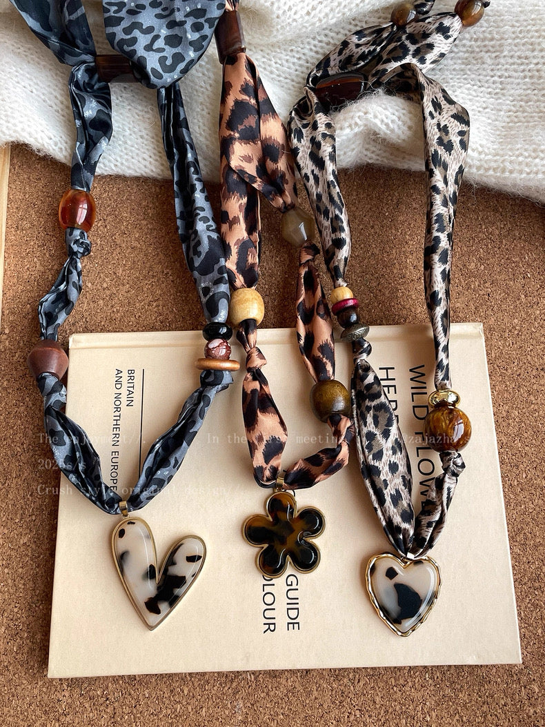 Retro leopard print scarf necklace