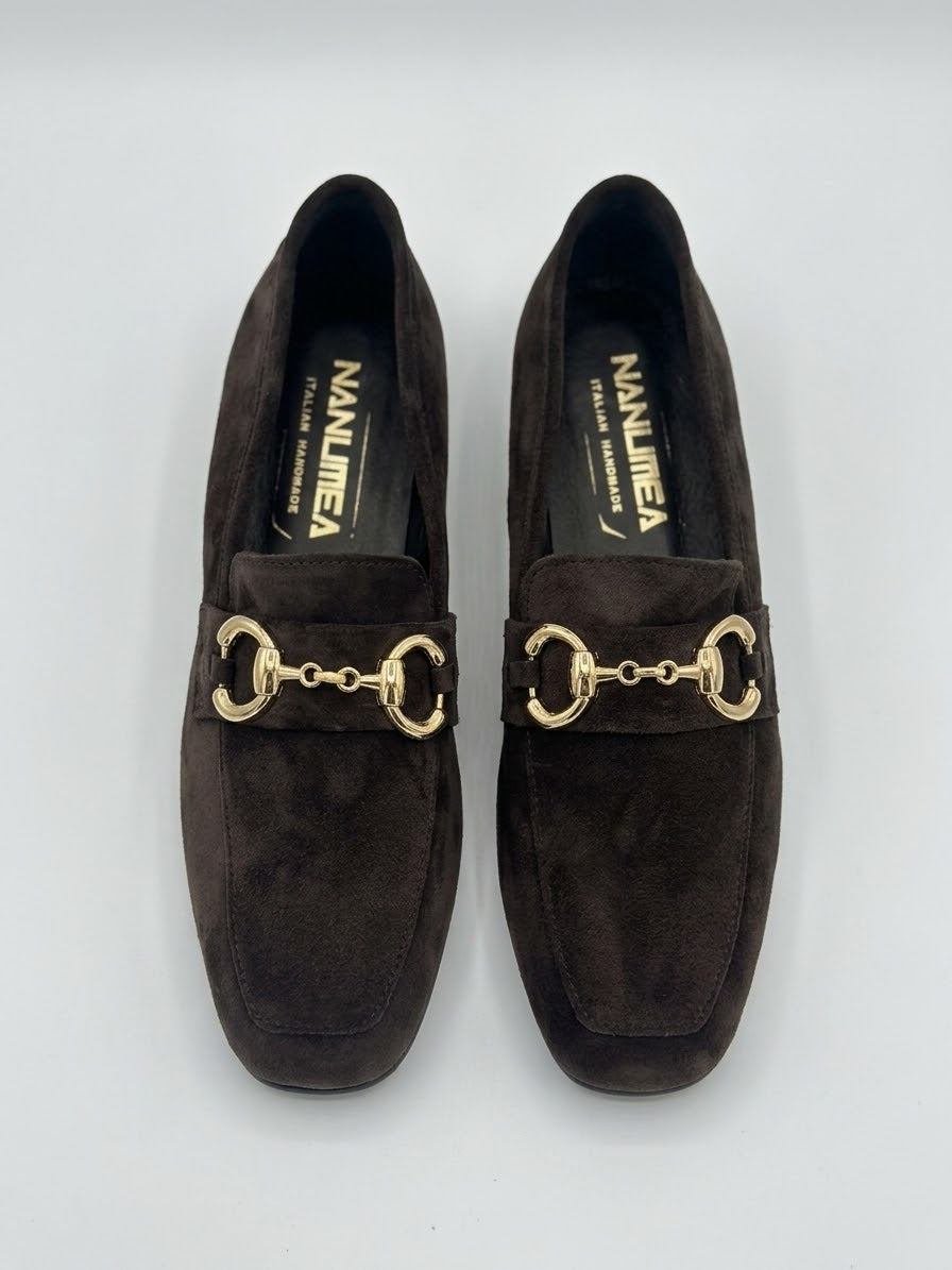 Mocassino in Camoscio Marrone Scuro con Morsetto